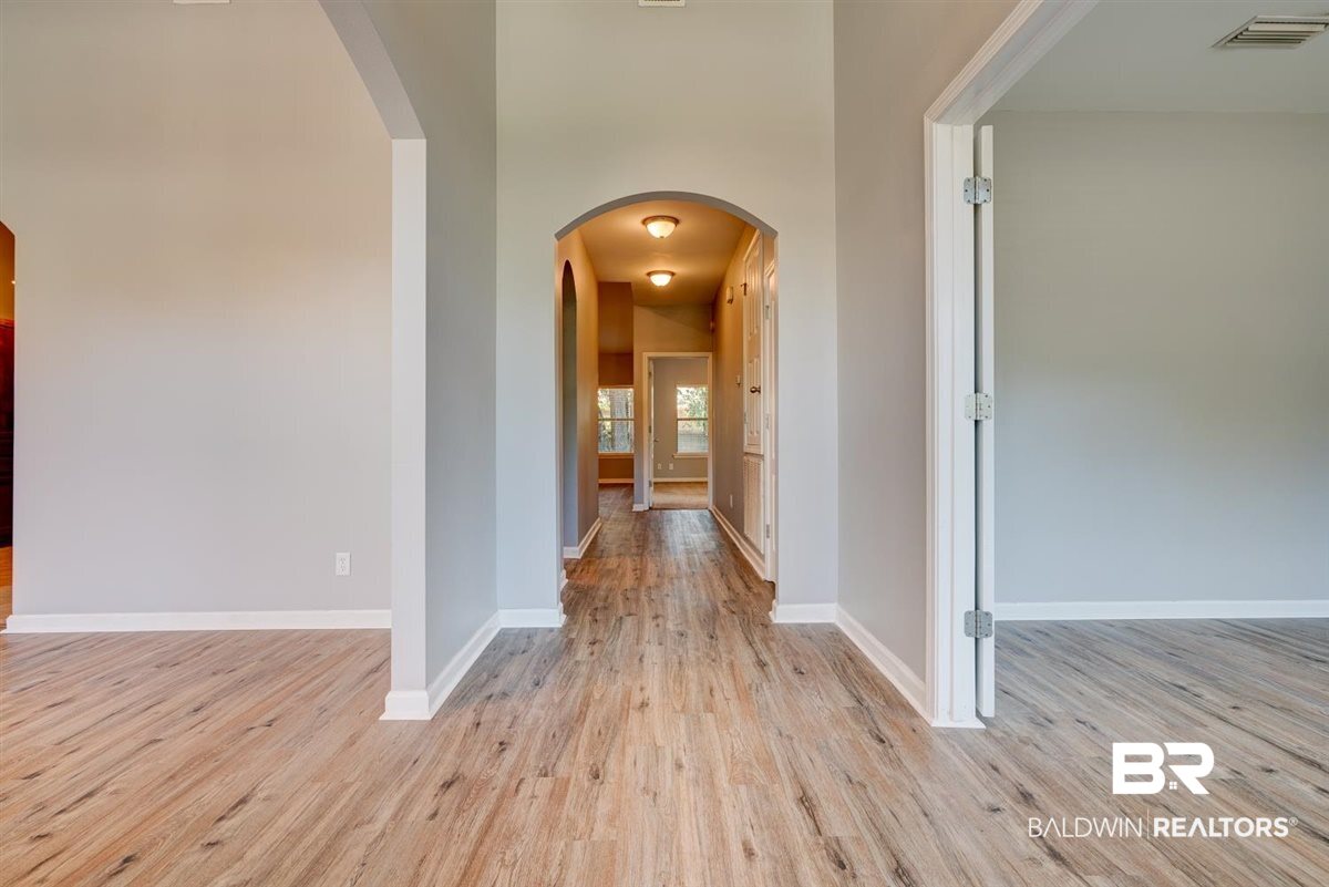 6134 Southbend Drive South Mobile, AL 36619 - Photo 4 of 25