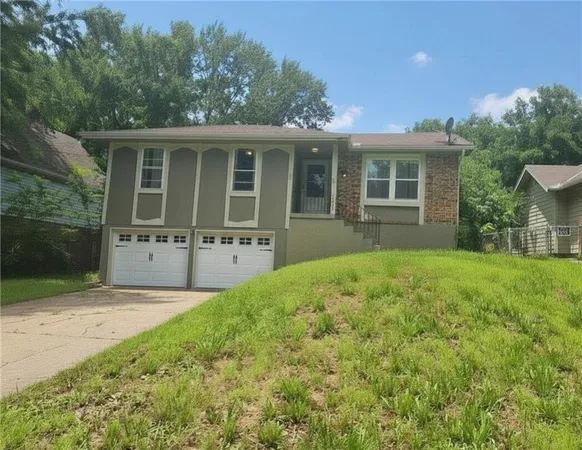 $260,000 | 1322 South Hocker Avenue, Independence, MO 64055