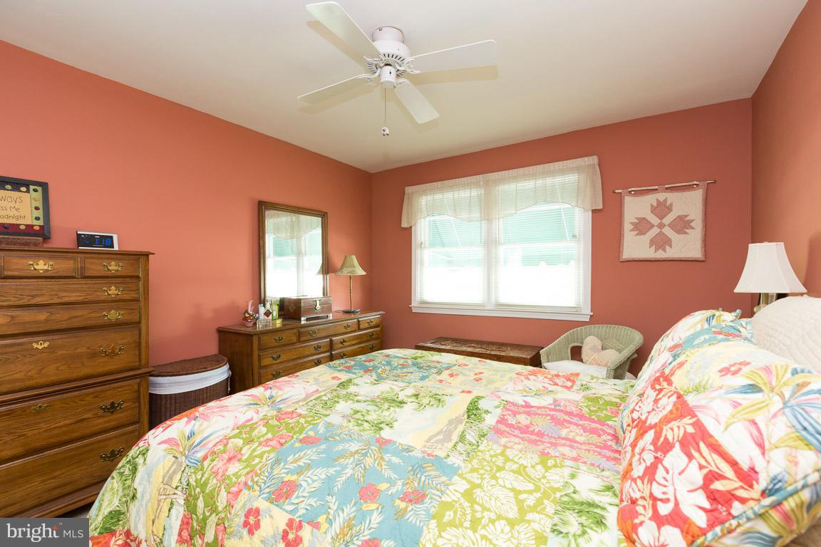 1049 Winsford Road Baltimore, MD 21204 - Photo 14 of 30 Bedroom (Master)