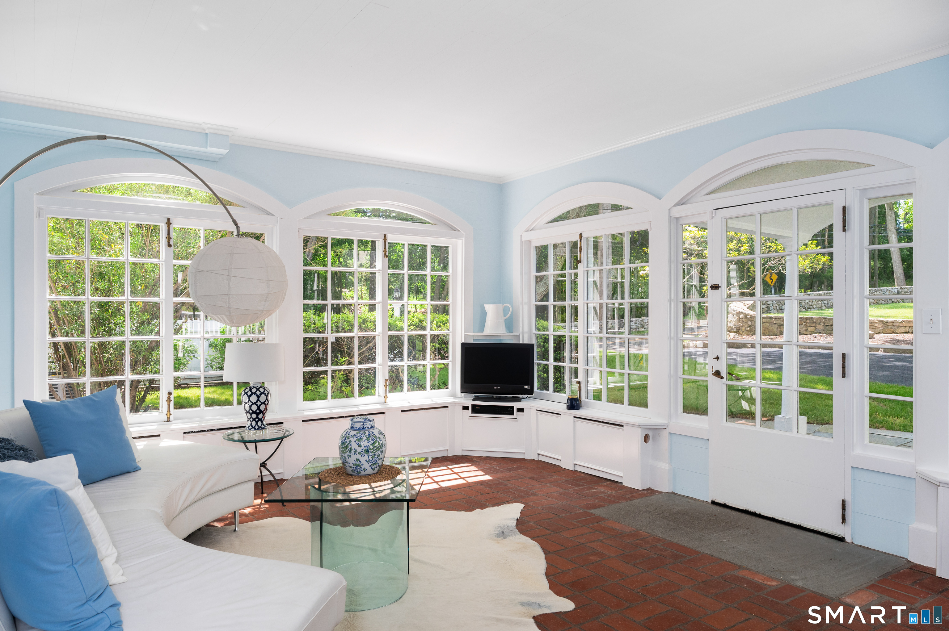351 Erskine Road Stamford, CT 06903 - Photo 15 of 38