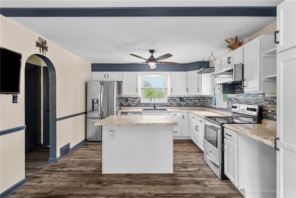 4768 Rolling Hills Road Pittsburgh, PA 15236 - Photo 12 of 49 Gallery Image 12