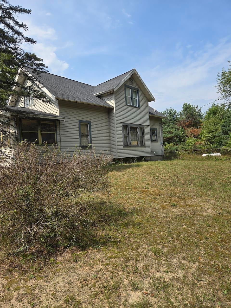 4274 Jensen Road Fruitport, MI 49415 - Photo 2 of 10 Gallery Image 2
