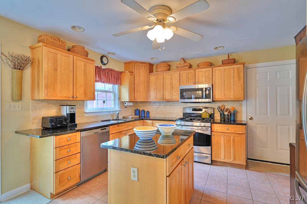 1253 Miller Road Wind Gap, PA 18091 - Photo 13 of 50
