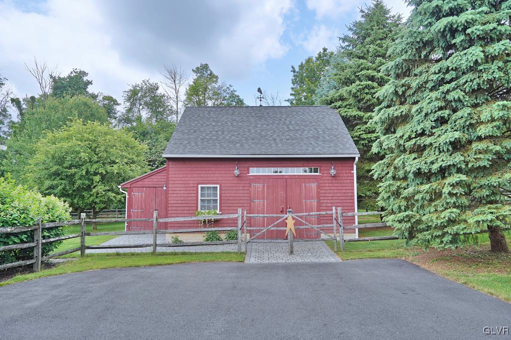 1253 Miller Road Wind Gap, PA 18091 - Photo 34 of 50