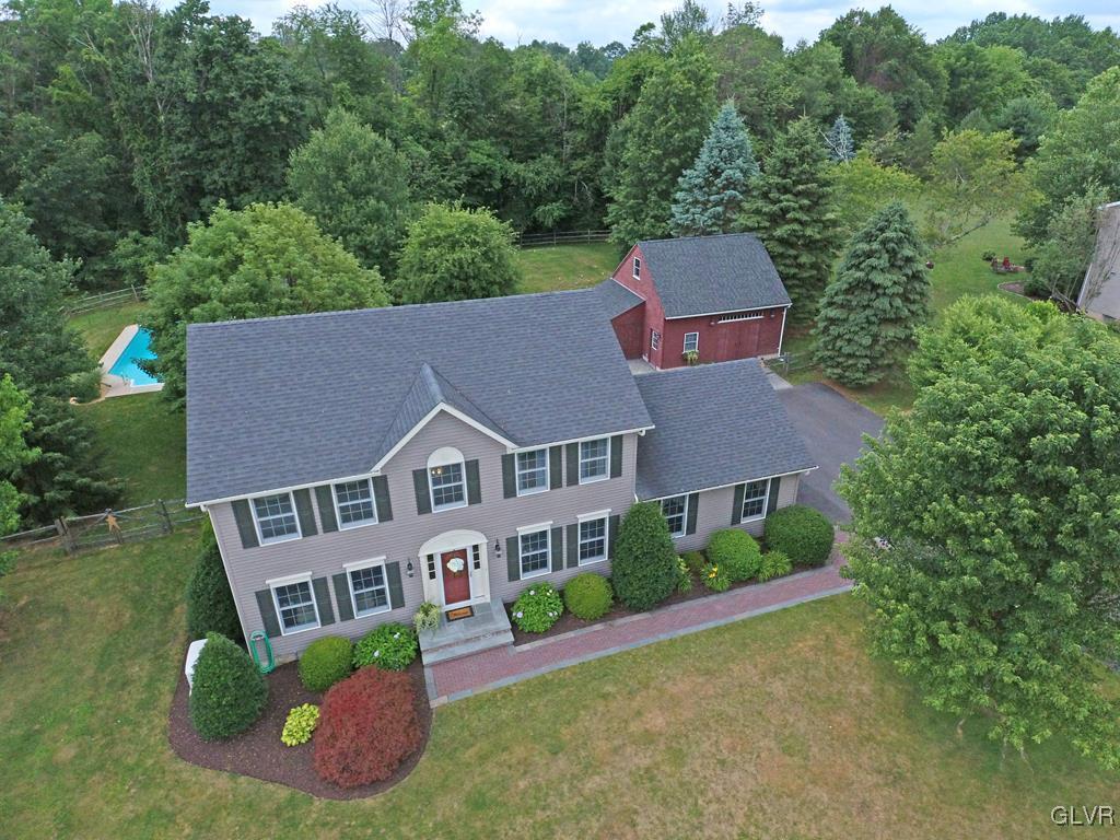 1253 Miller Road Wind Gap, PA 18091 - Photo 4 of 50