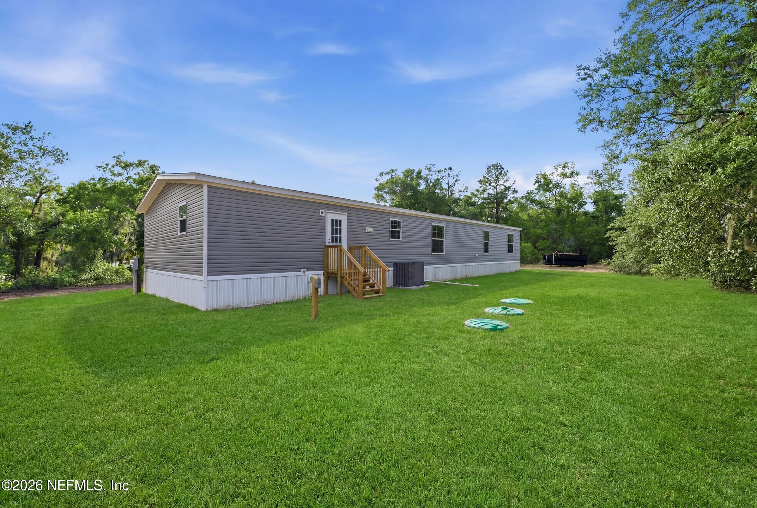 352 County Road 315 Interlachen, FL 32148 - Photo 28 of 28 bws_8238_grass_7267c16b
