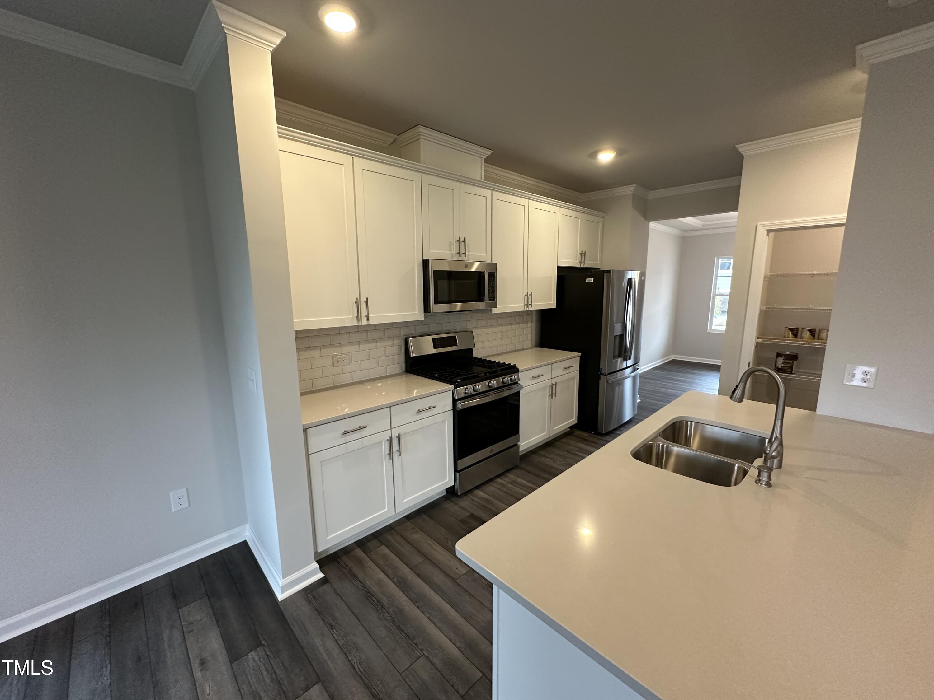 3733 Watson Rdg Lane, Unit LEIGHTON Raleigh, NC 27616 - Photo 7 of 25 IMG_9151