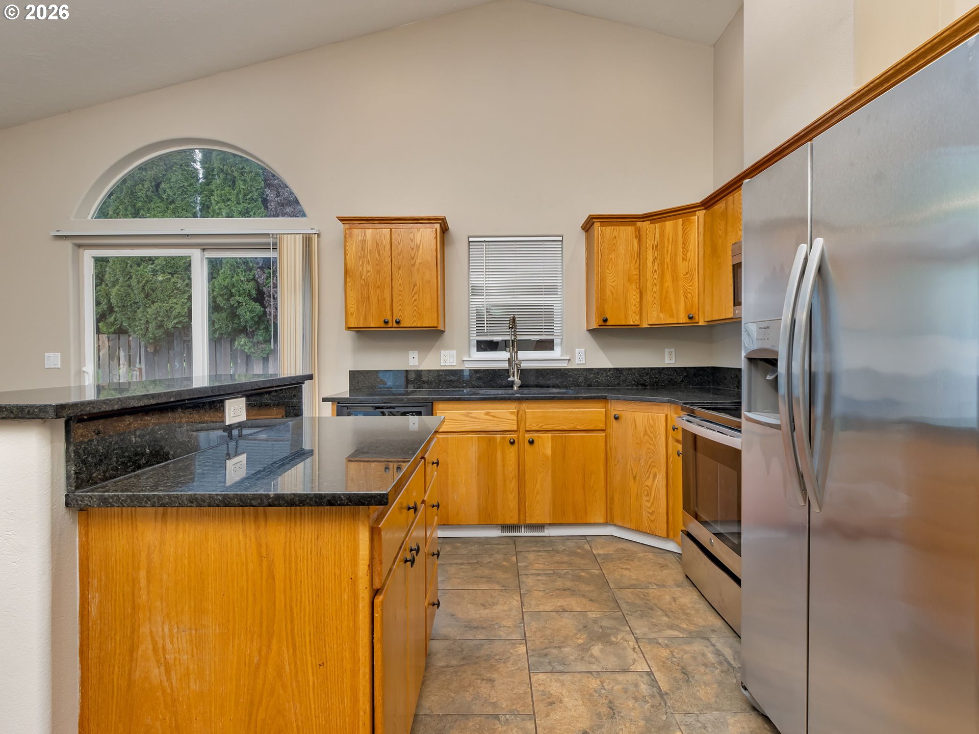 38859 Jerger Street Sandy, OR 97055 - Photo 6 of 17 Kitchen