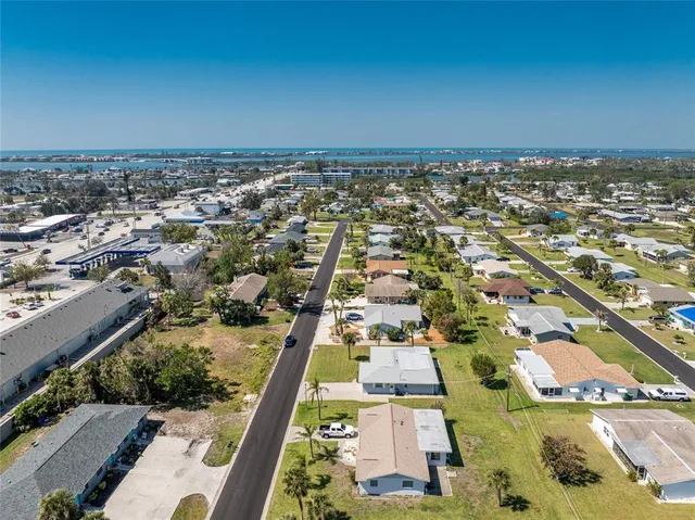 $1,850 | 1720 Florence Avenue, Englewood, FL 34223