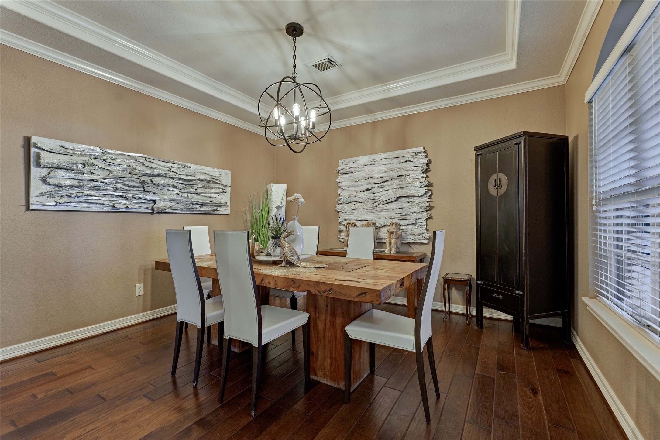19089 Grandview Point Montgomery, TX 77356 - Photo 19 of 48 a view of a dining room with furniture a chandelier and wooden floor