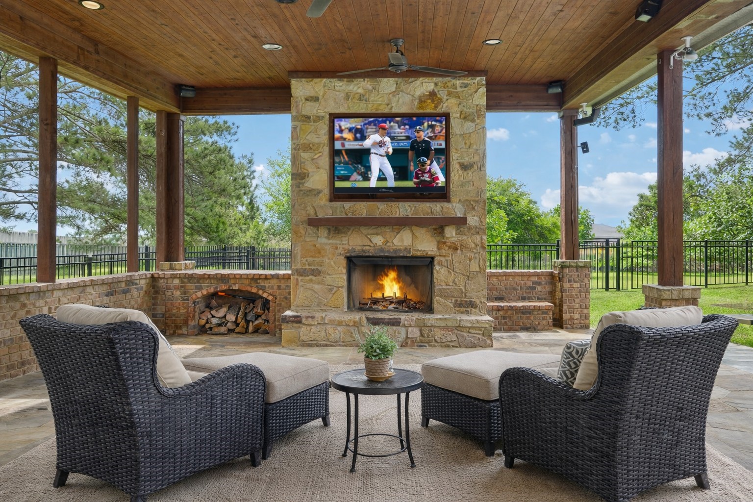 19089 Grandview Point Montgomery, TX 77356 - Photo 9 of 48