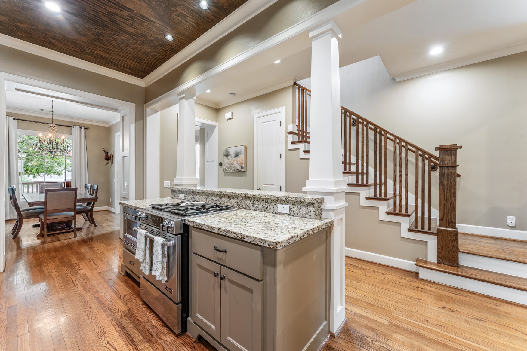 836 East 24th Street Houston, TX 77009 - Photo 12 of 40
