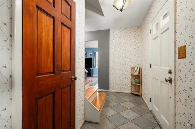 $379,000 | 11 Regency Road, New Hartford, NY 13413