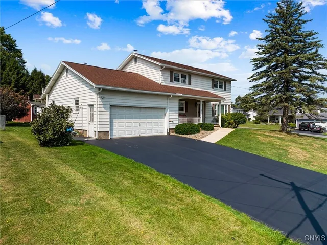 $379,000 | 11 Regency Road, New Hartford, NY 13413