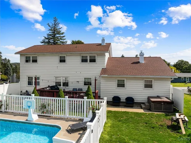 $379,000 | 11 Regency Road, New Hartford, NY 13413