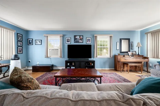 $379,000 | 11 Regency Road, New Hartford, NY 13413