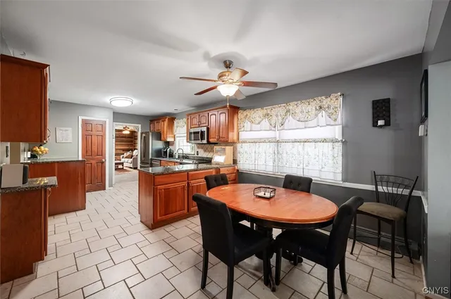 $379,000 | 11 Regency Road, New Hartford, NY 13413