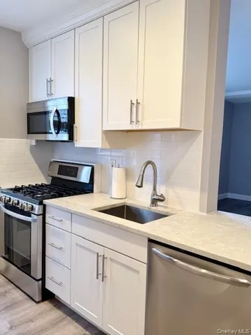 $2,500 | 1133 Midland Avenue, Unit 1N, Bronxville, NY 10708