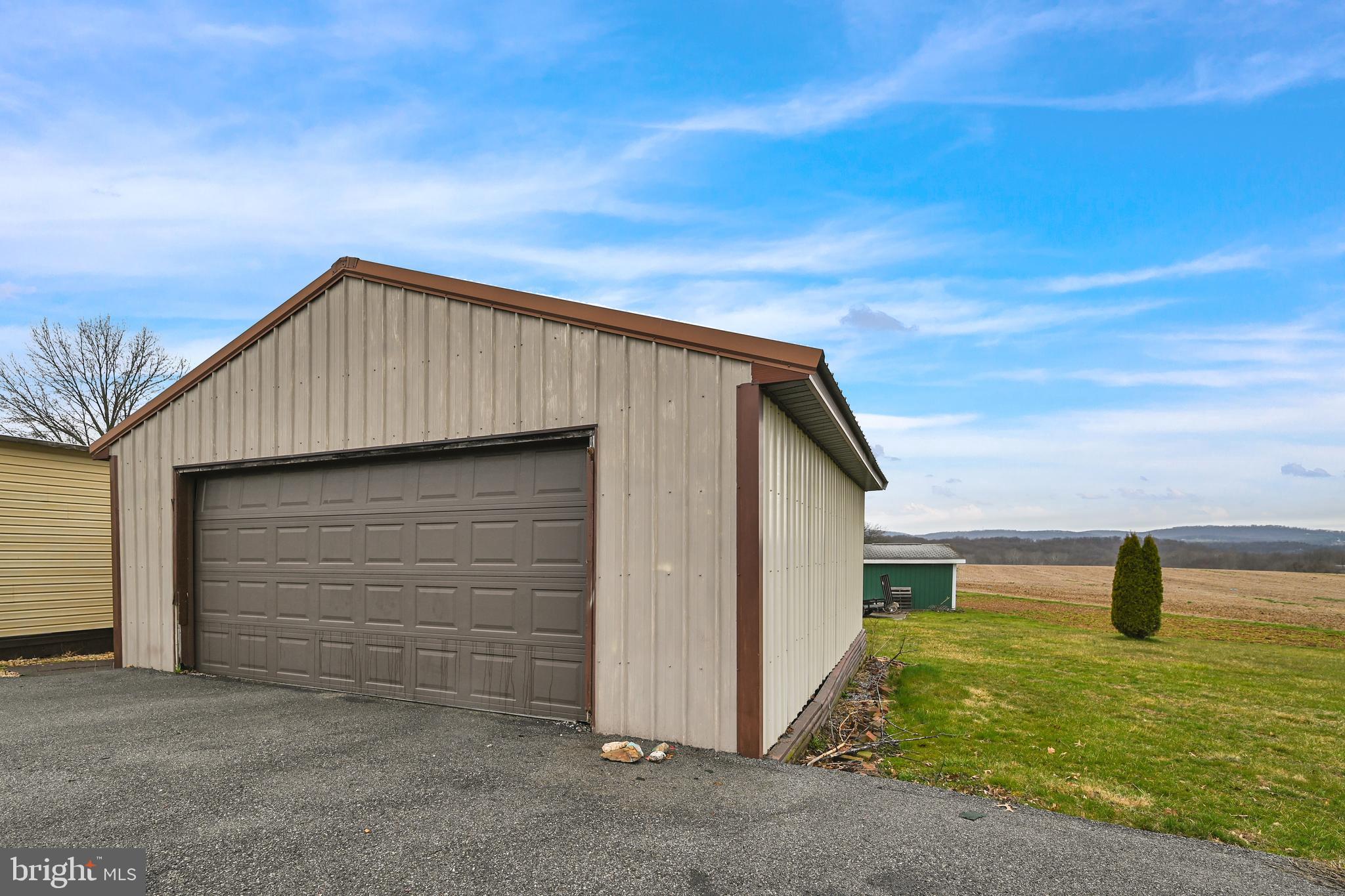 5829 Waltersdorff Road Spring Grove, PA 17362 - Photo 8 of 31