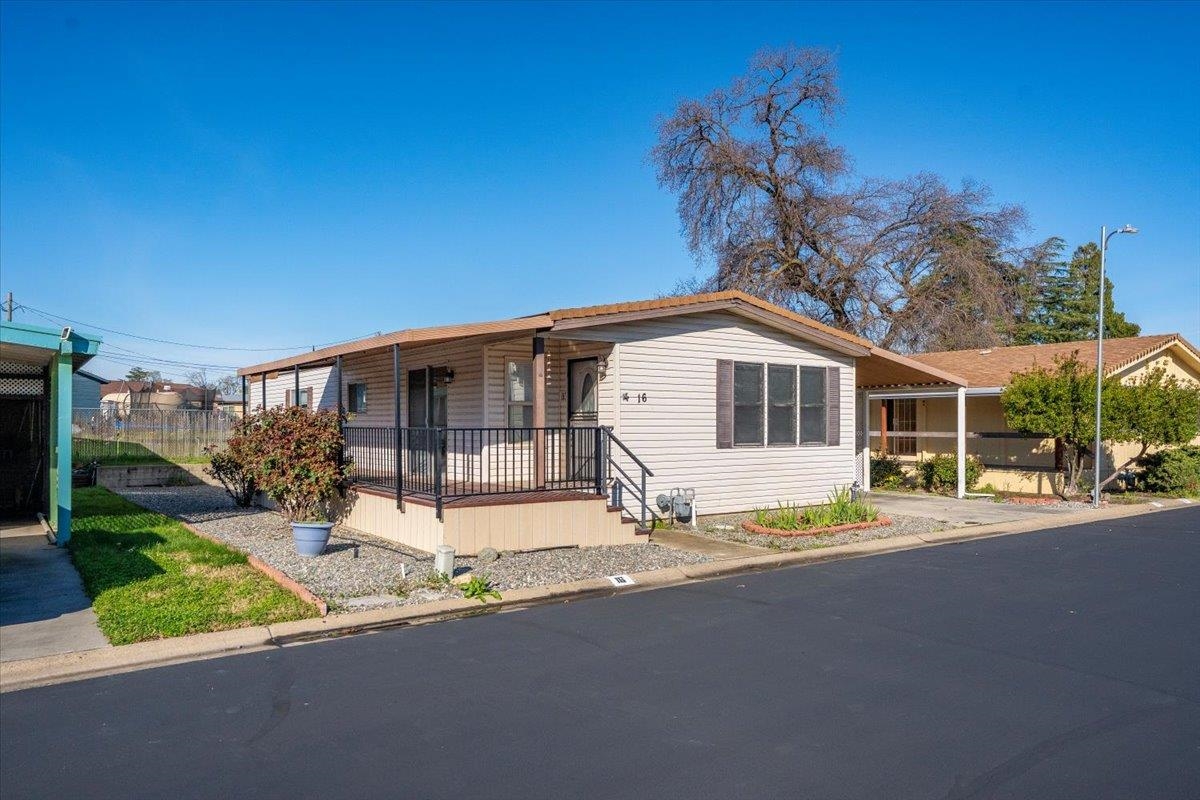 350 Gilmore Road, Unit 16 Red Bluff, CA 96080 - Photo 2 of 35