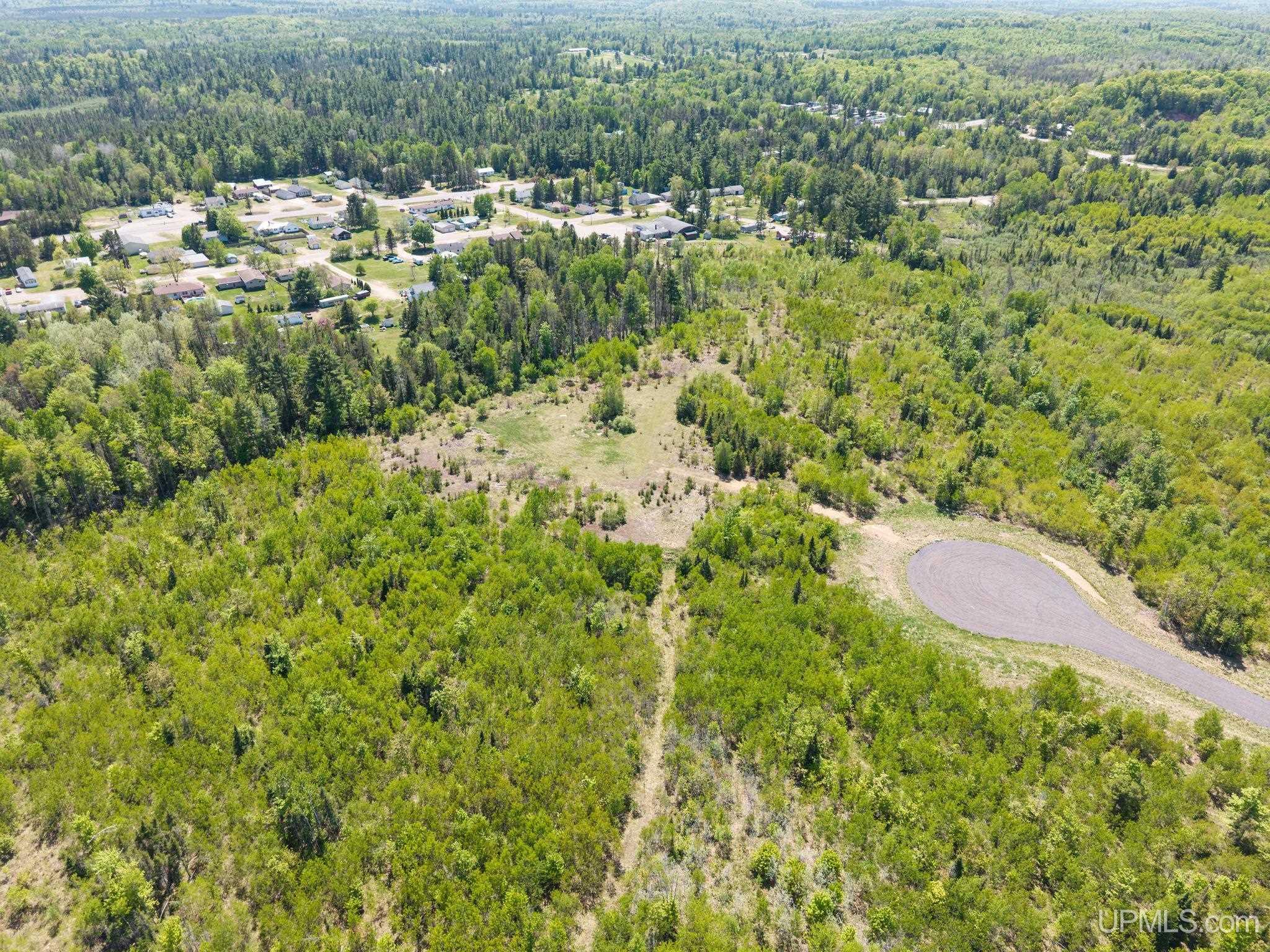 784 Legion Drive Ishpeming, MI 49849 - Photo 9 of 23