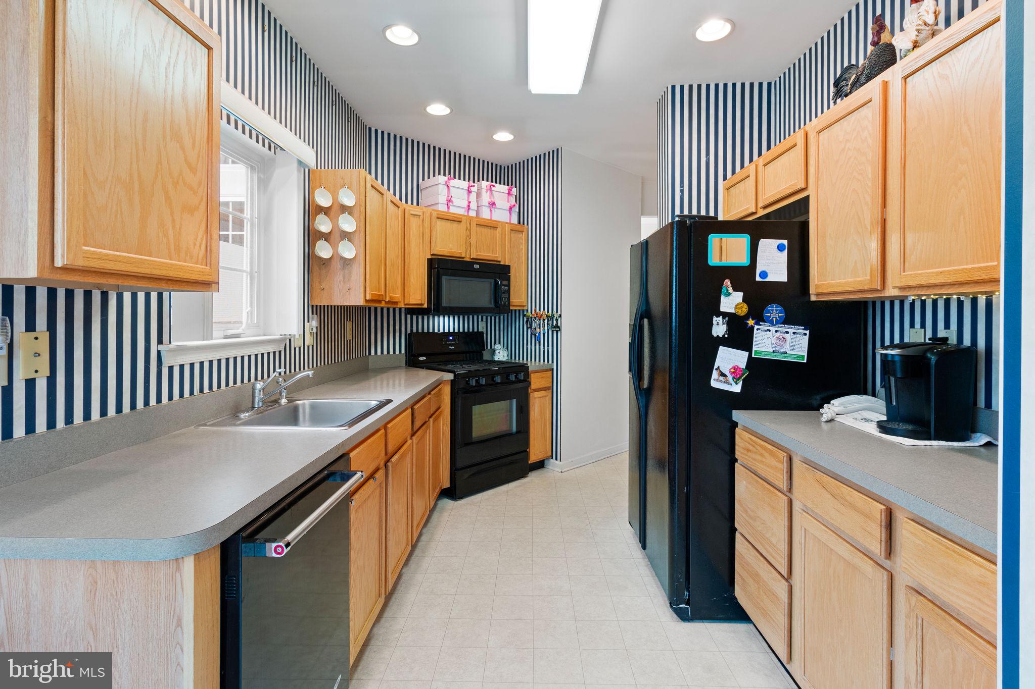 6 Winterberry Terrace Hamilton, NJ 08690 - Photo 11 of 32