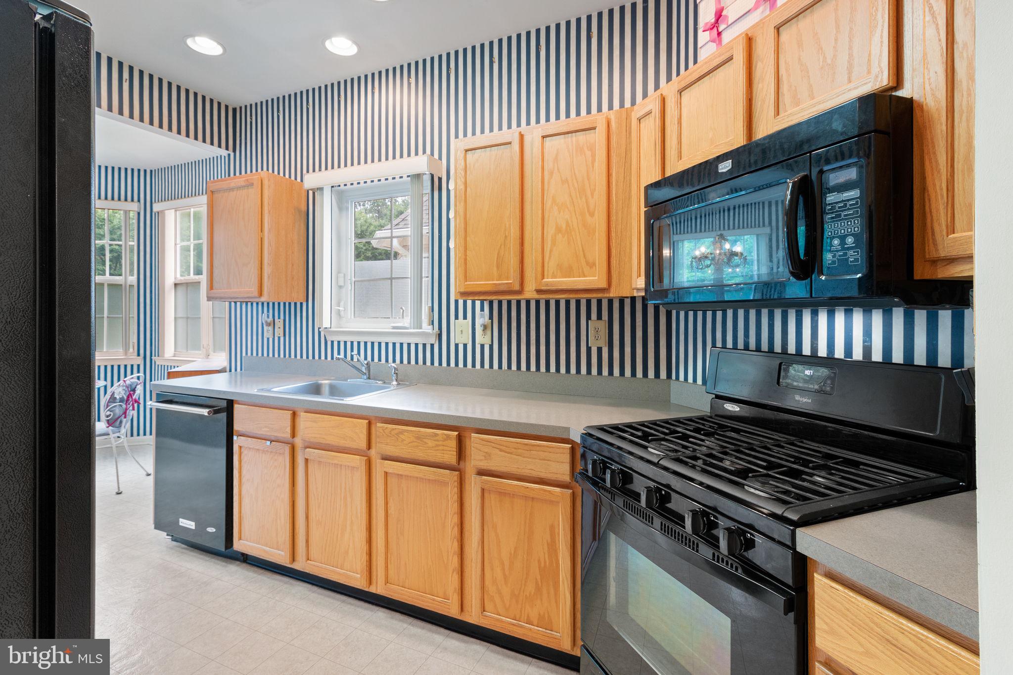 6 Winterberry Terrace Hamilton, NJ 08690 - Photo 13 of 32