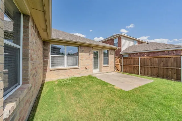 $2,250 | 5319 Duval Drive, Grand Prairie, TX 75052