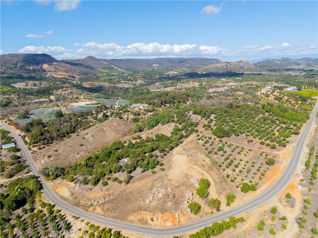 23476 La Vella Road Temecula, CA 92590 - Photo 2 of 29 a view of a lake from a balcony