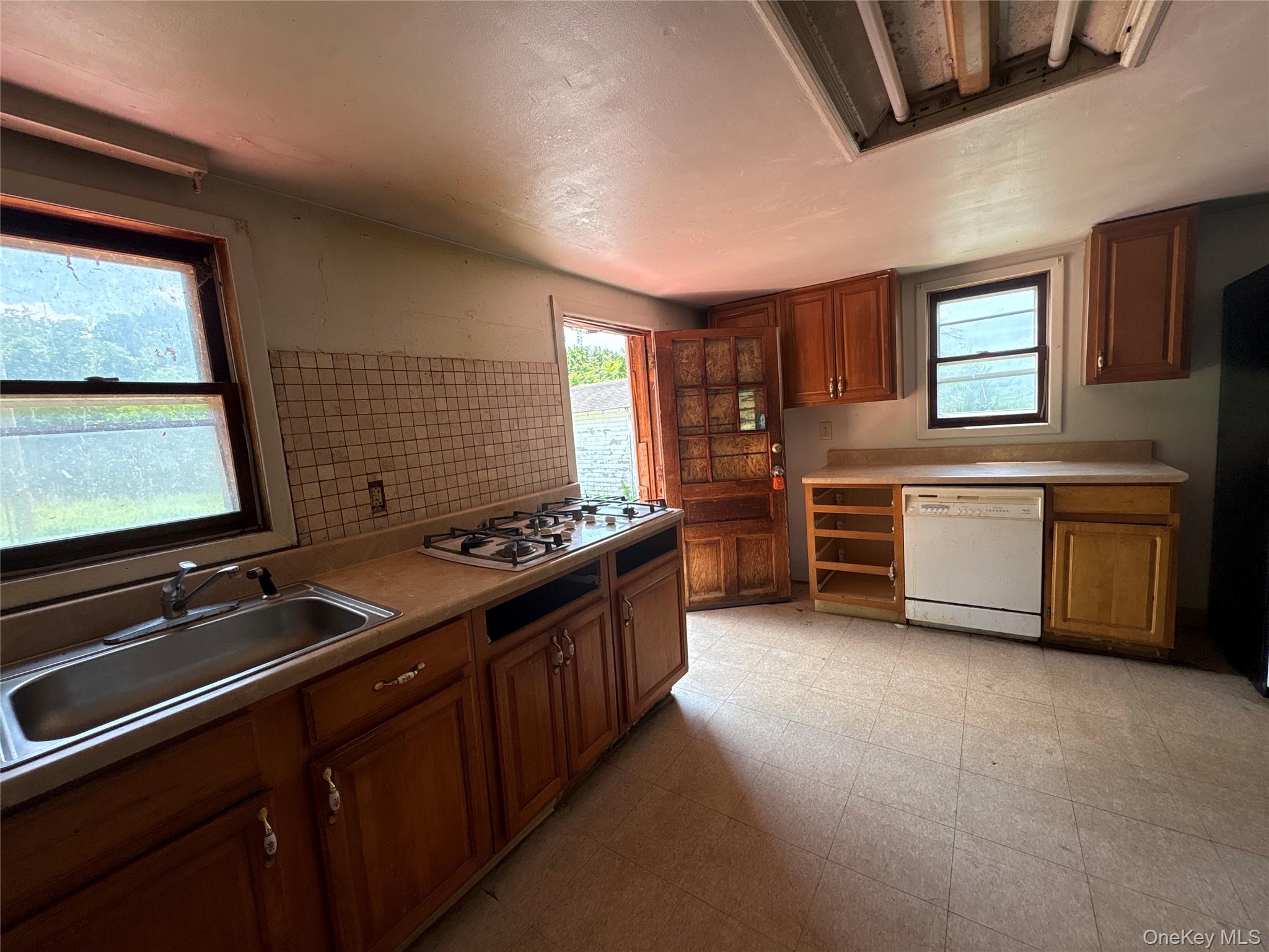 96 Ridge Road Westtown, NY 10998 - Photo 11 of 28 Gallery Image 11
