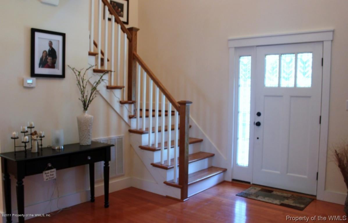 208 Victory Road Yorktown, VA 23692 - Photo 3 of 21 Gallery Image 3
