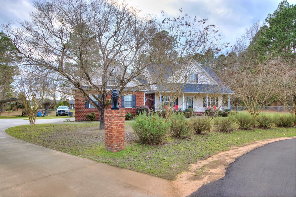 2842 Stratford Road Sumter, SC 29154 - Photo 2 of 37