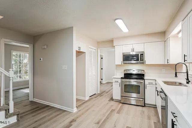 $569,900 | 5308 Amsterdam Place, Raleigh, NC 27606