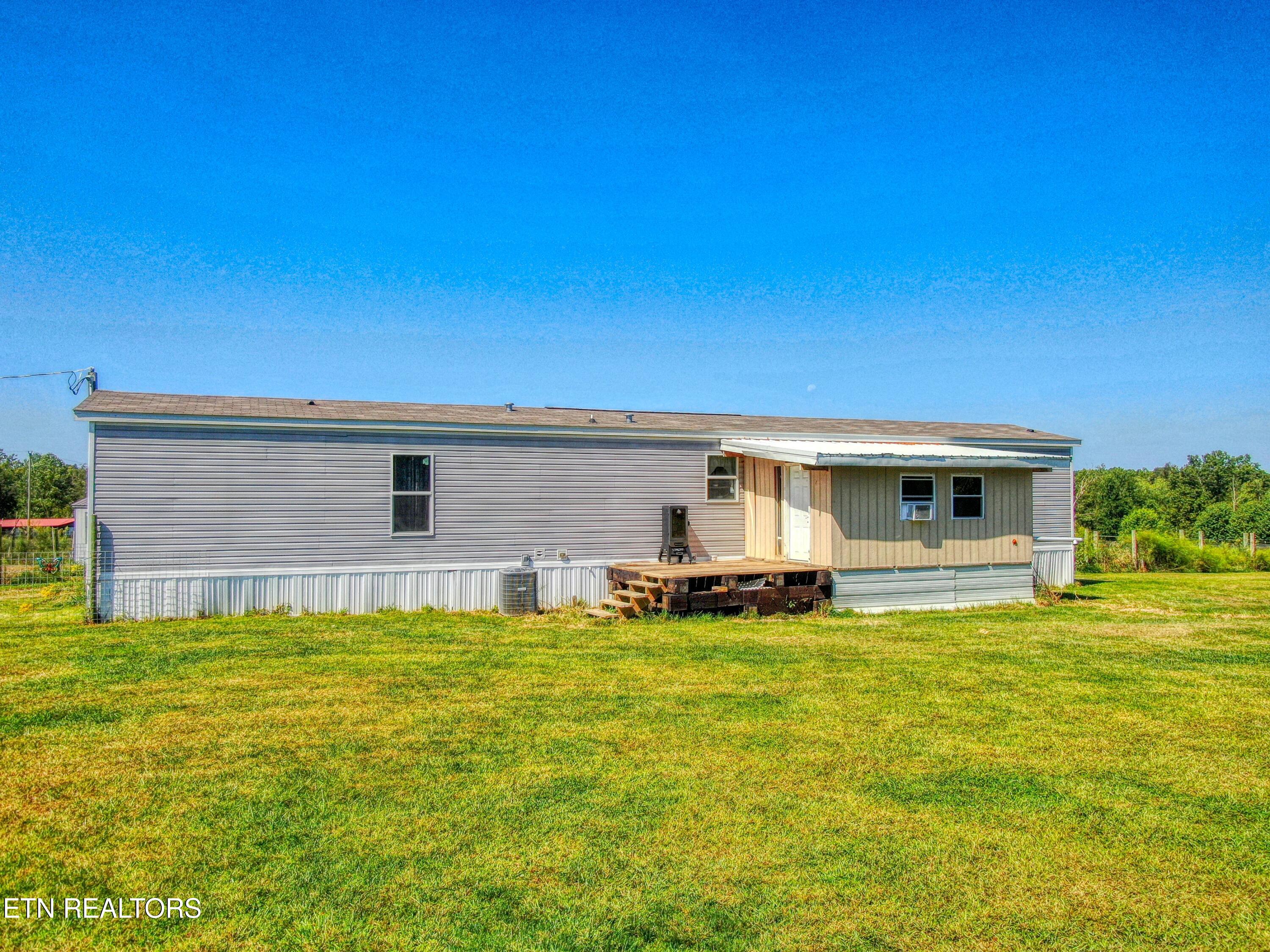 831 Fritzsche Loop Jamestown, TN 38556 - Photo 27 of 32 back