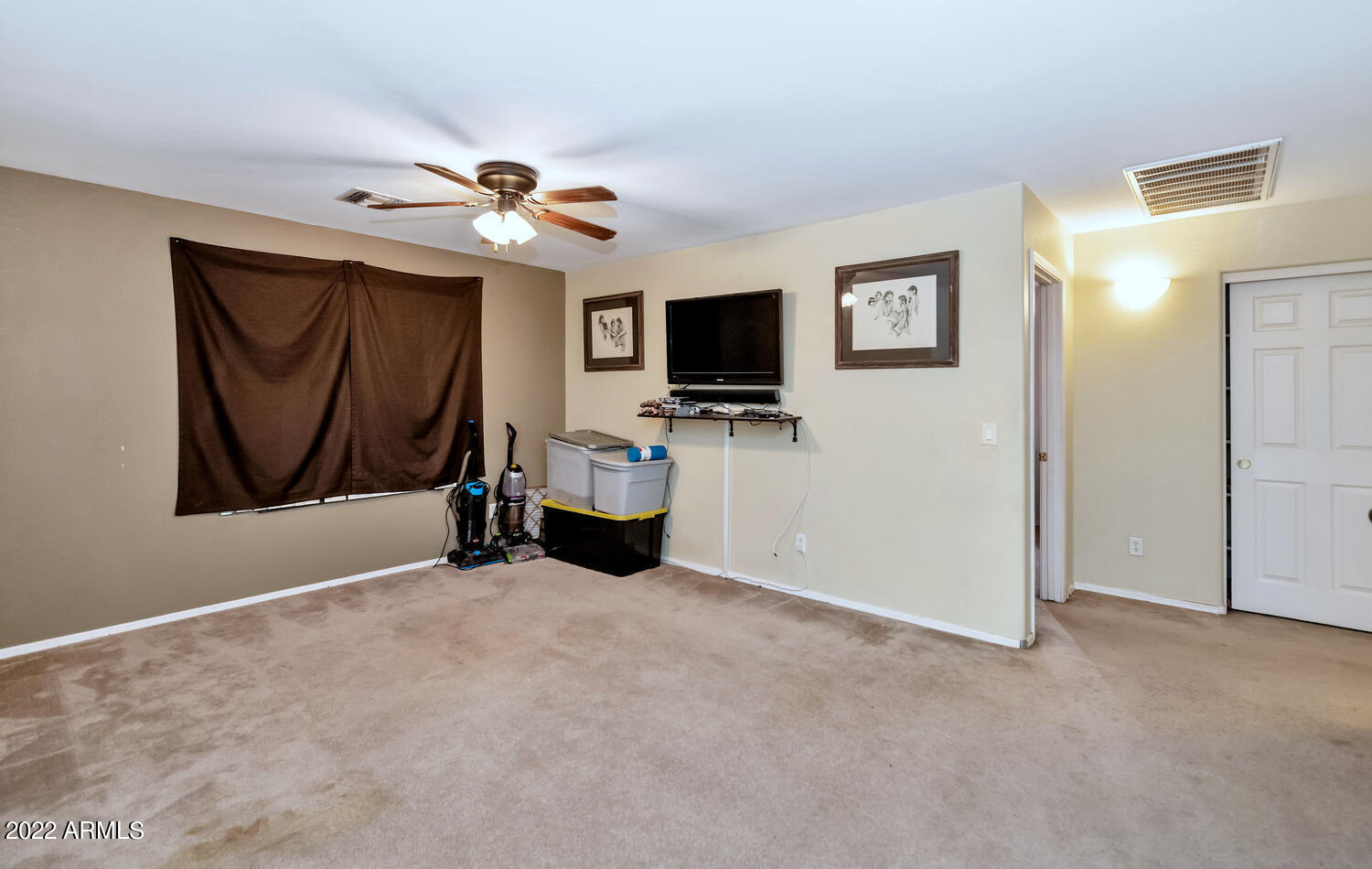 9717 West Riverside Avenue Tolleson, AZ 85353 - Photo 12 of 35 9717 West Riverside Avenue-large-014-014