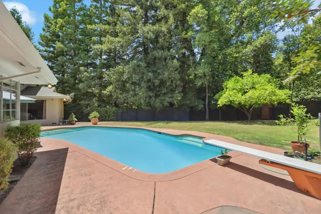 $1,495,000 | 631 Wilhaggin Drive, Sacramento, CA 95864