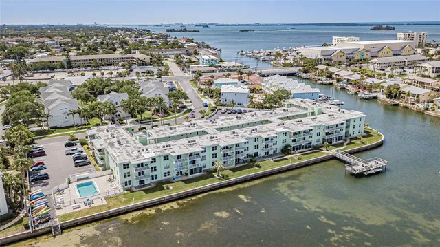 $2,700 | 464 North Paula Drive, Unit 109, Dunedin, FL 34698