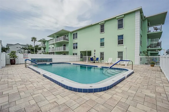 $2,700 | 464 North Paula Drive, Unit 109, Dunedin, FL 34698