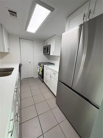 $2,700 | 464 North Paula Drive, Unit 109, Dunedin, FL 34698