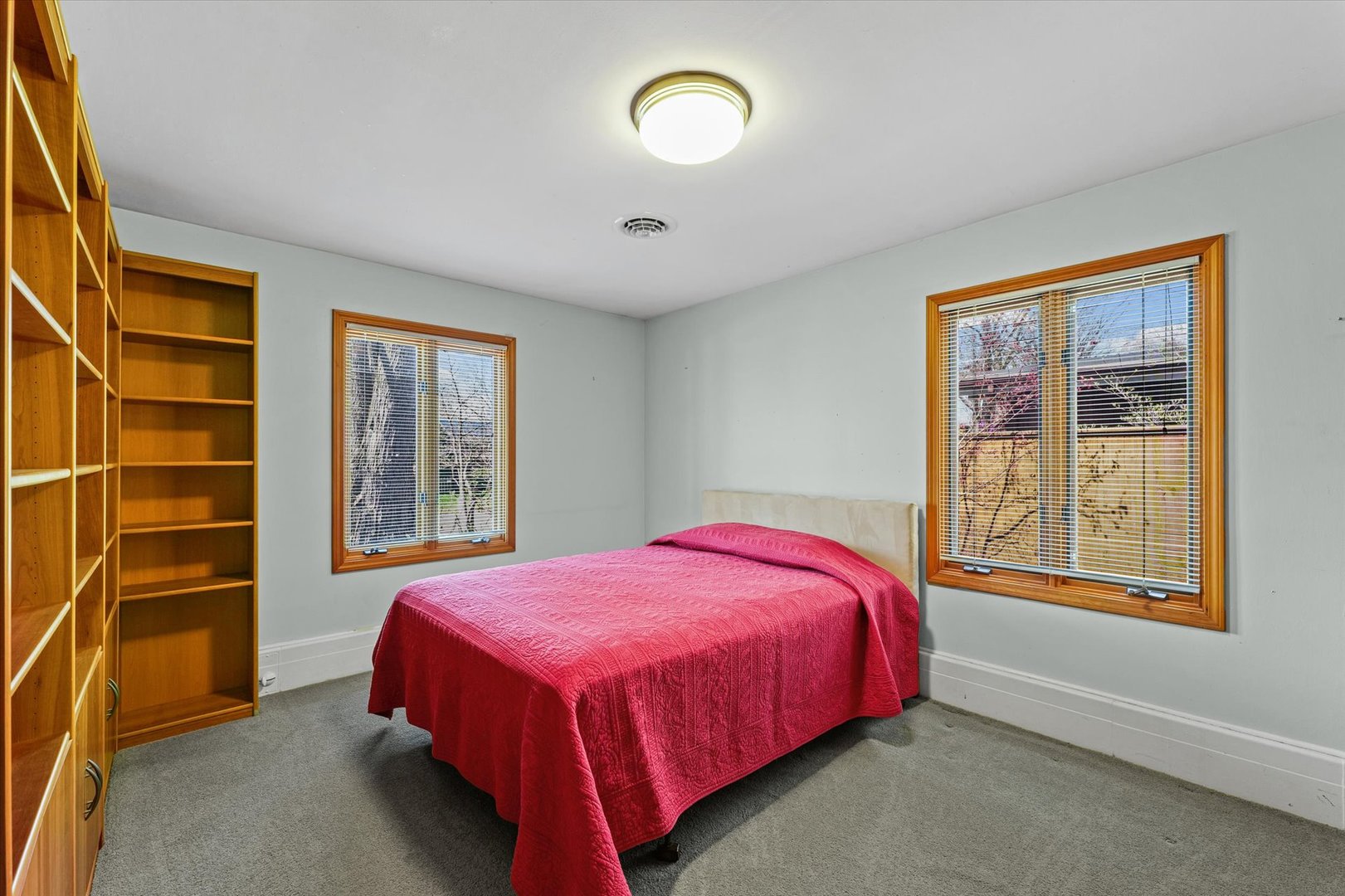 1004 Mayfair Road Champaign, IL 61821 - Photo 19 of 33 Gallery Image 19