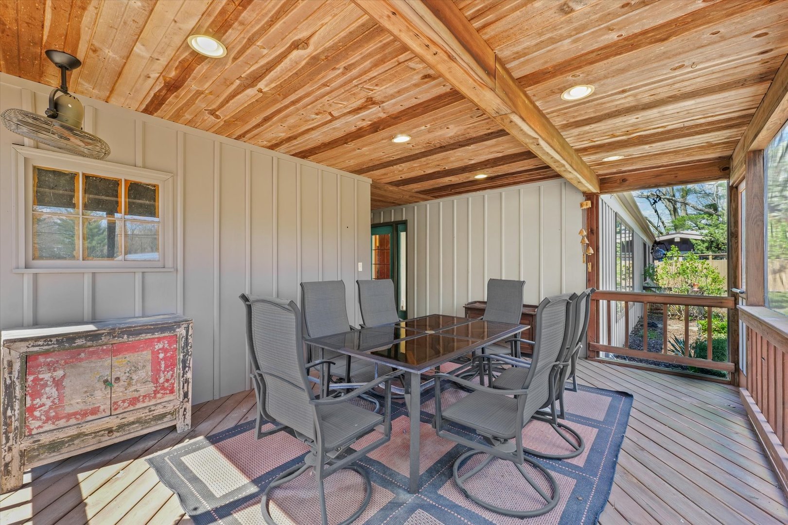 1004 Mayfair Road Champaign, IL 61821 - Photo 23 of 33 Gallery Image 23