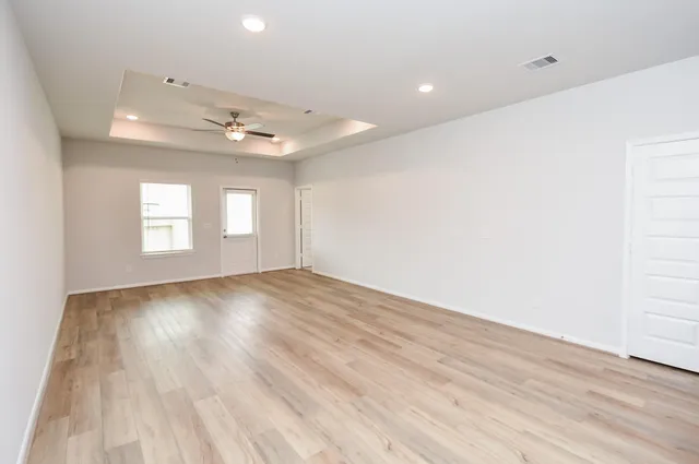 $1,950 | 8319 Bristlecone Pine Way, Magnolia, TX 77354