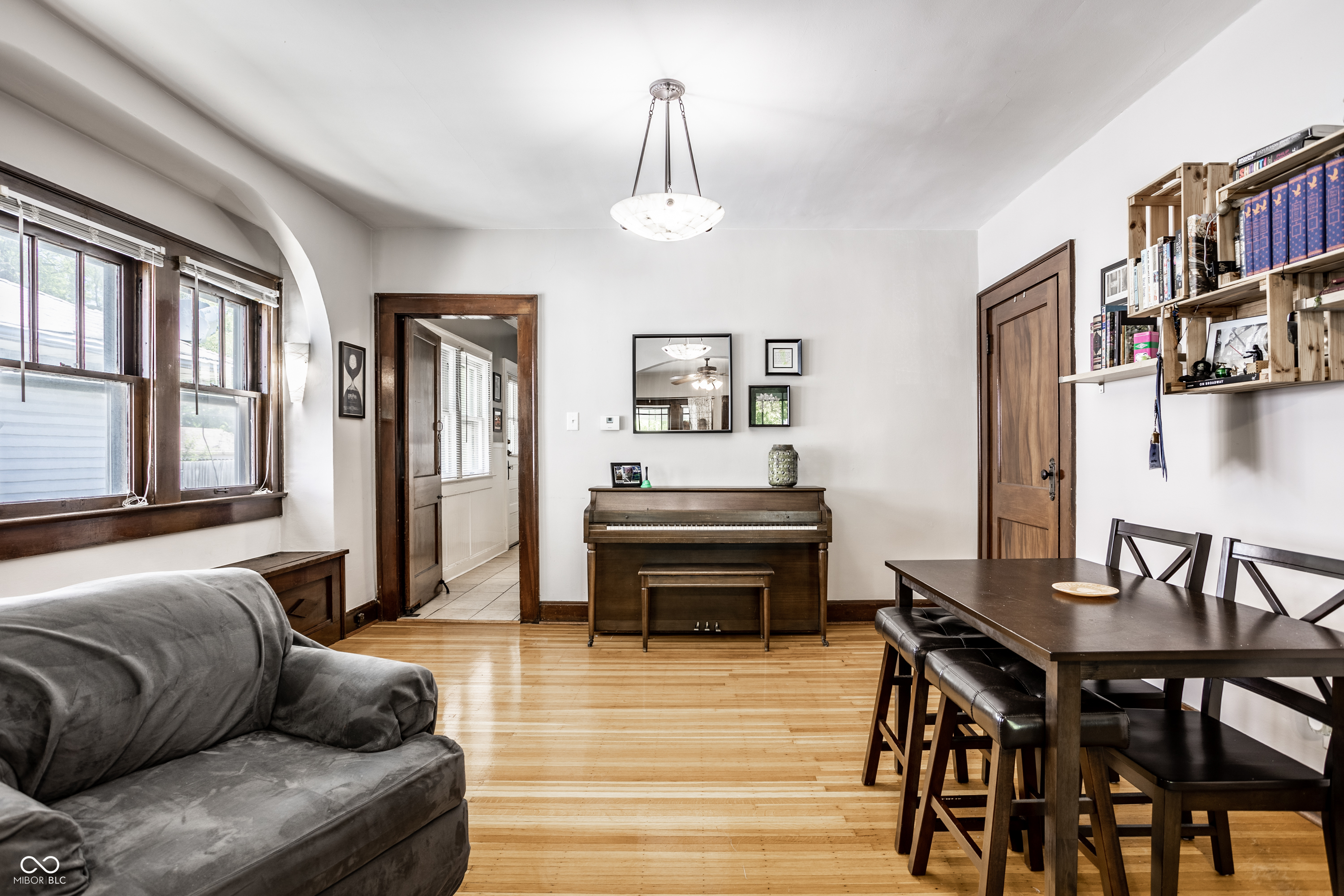 905 North Riley Avenue Indianapolis, IN 46201 - Photo 11 of 37 Gallery Image 11