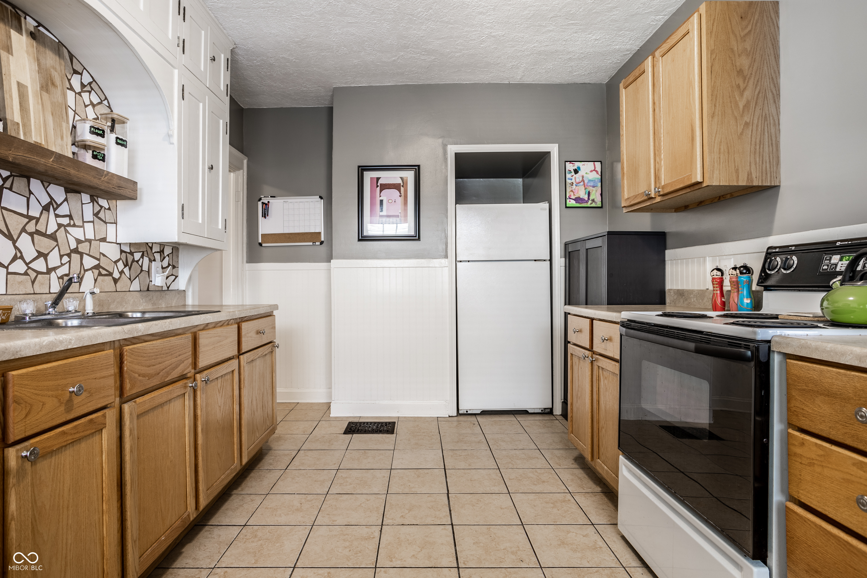 905 North Riley Avenue Indianapolis, IN 46201 - Photo 15 of 37 Gallery Image 15