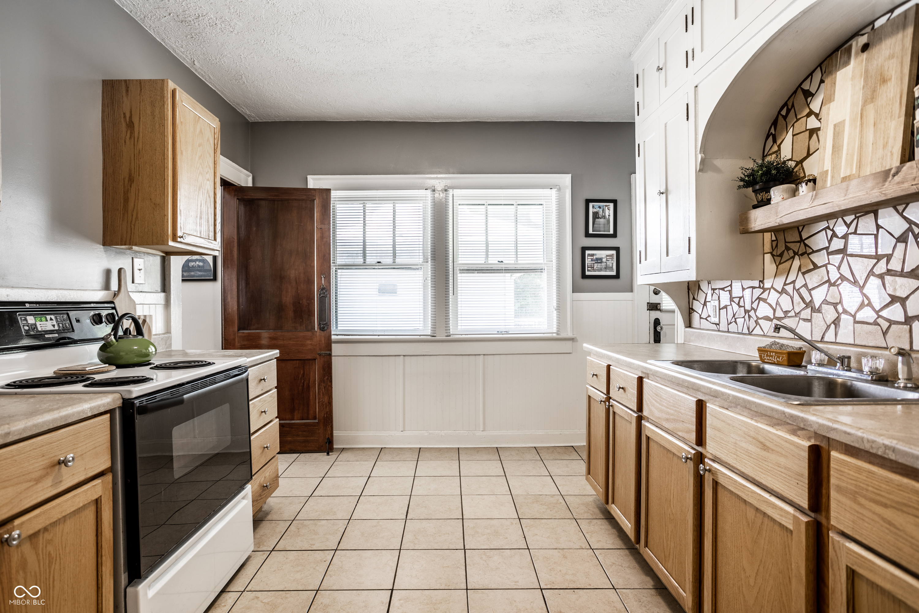 905 North Riley Avenue Indianapolis, IN 46201 - Photo 17 of 37 Gallery Image 17