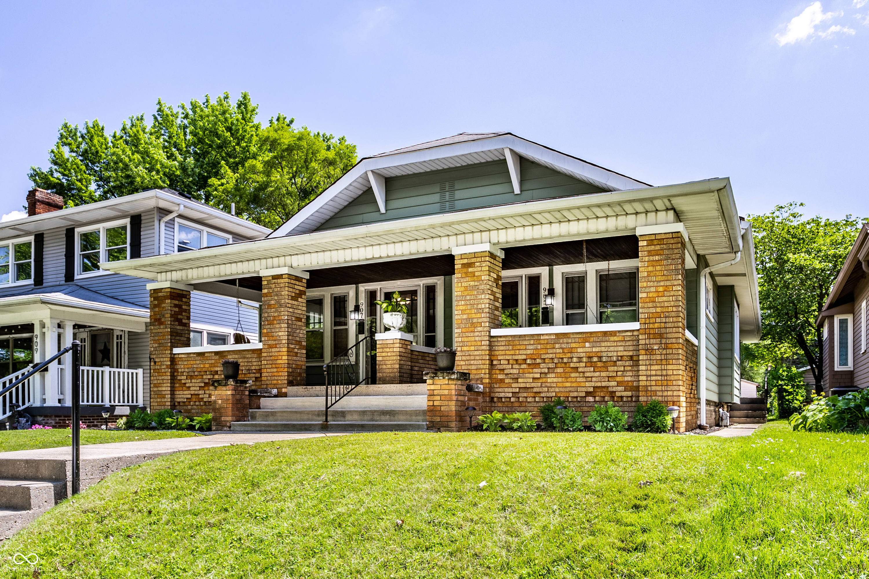 905 North Riley Avenue Indianapolis, IN 46201 - Photo 2 of 37 Gallery Image 2