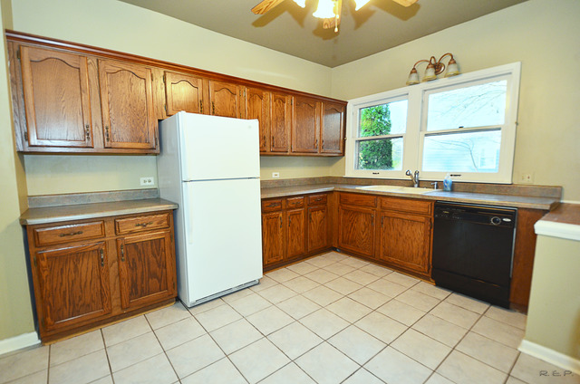 3S281 Williams Road Warrenville, IL 60555 - Photo 5 of 25