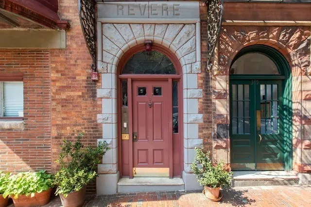 $3,950 | 37 Revere Street, Unit 7, Boston, MA 02114
