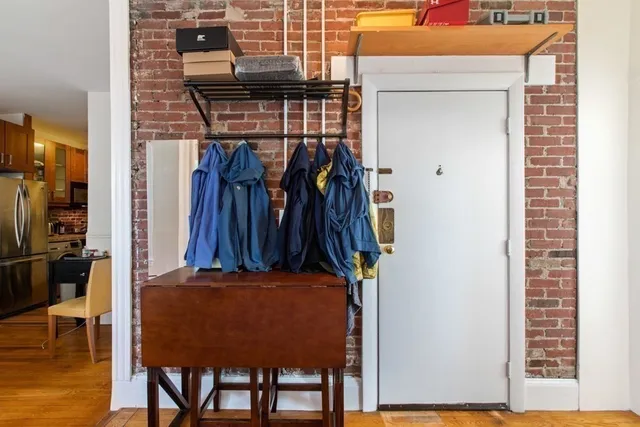 $3,950 | 37 Revere Street, Unit 7, Boston, MA 02114