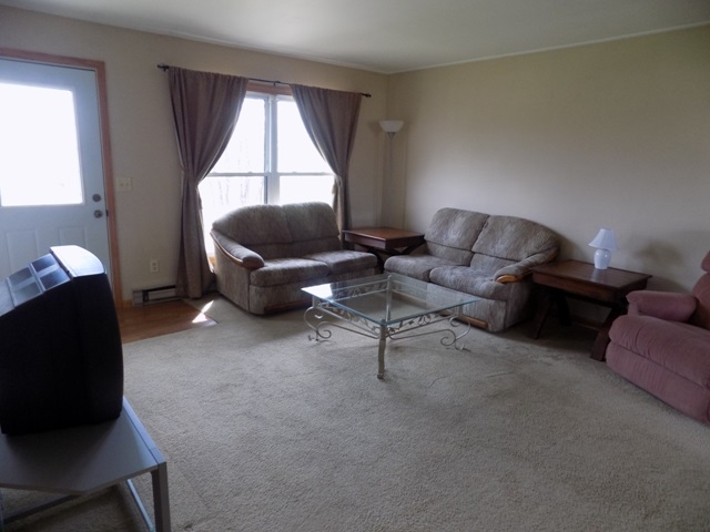 127 Fremont Lane Decatur, IN 46733 - Photo 3 of 13